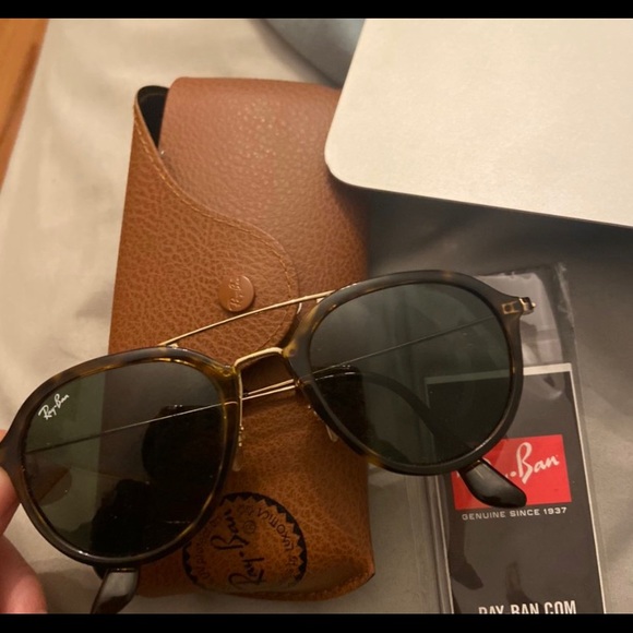 Brand new Ray Bans!! - Picture 2 of 4